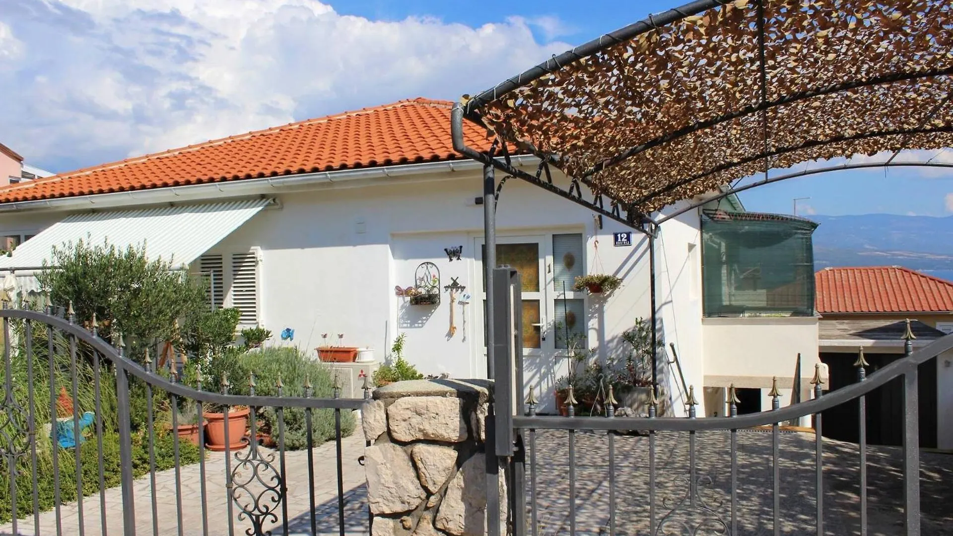 Apartment Renata Silo  Guest house