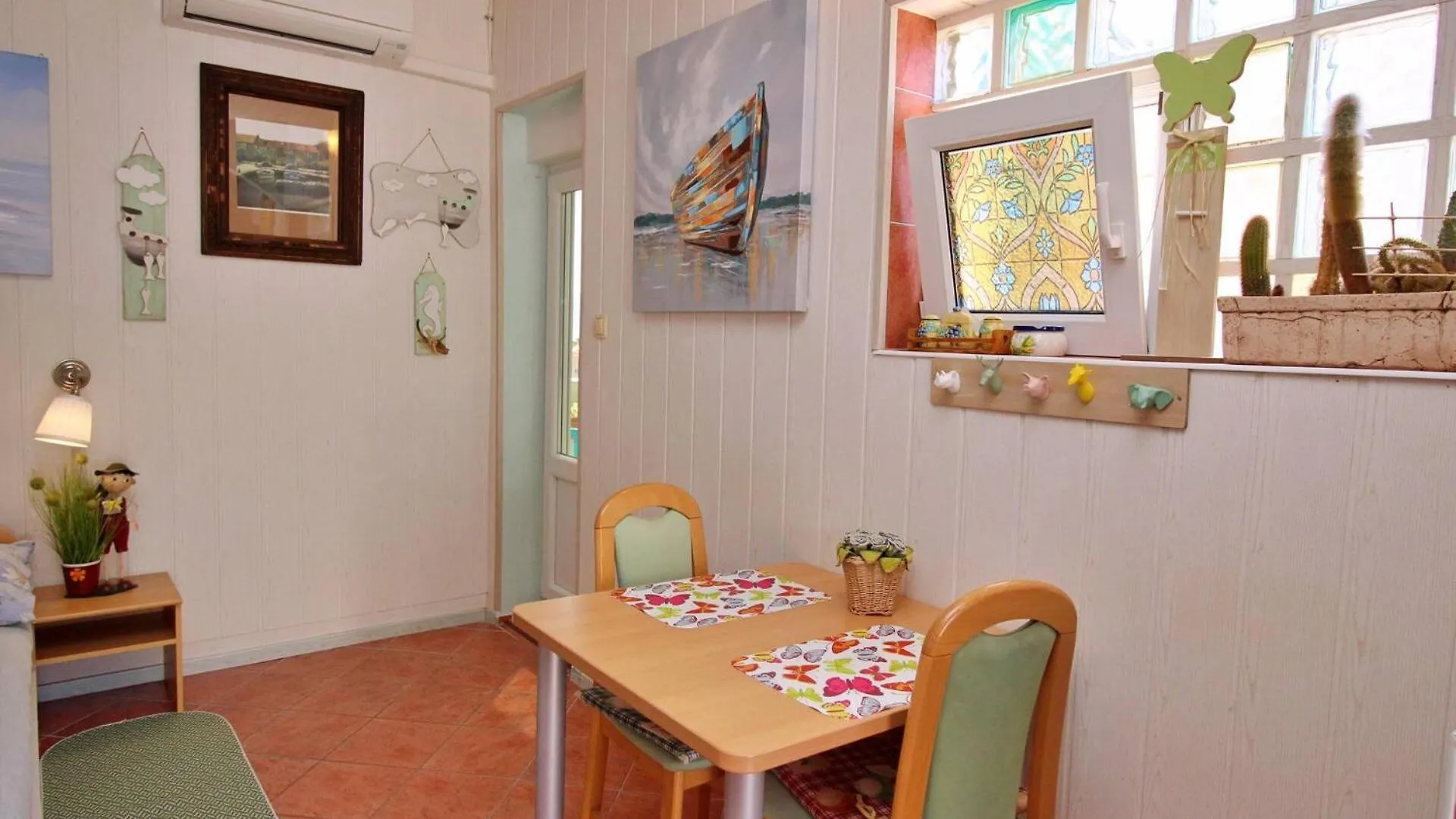 Apartment Renata Silo  Croatia